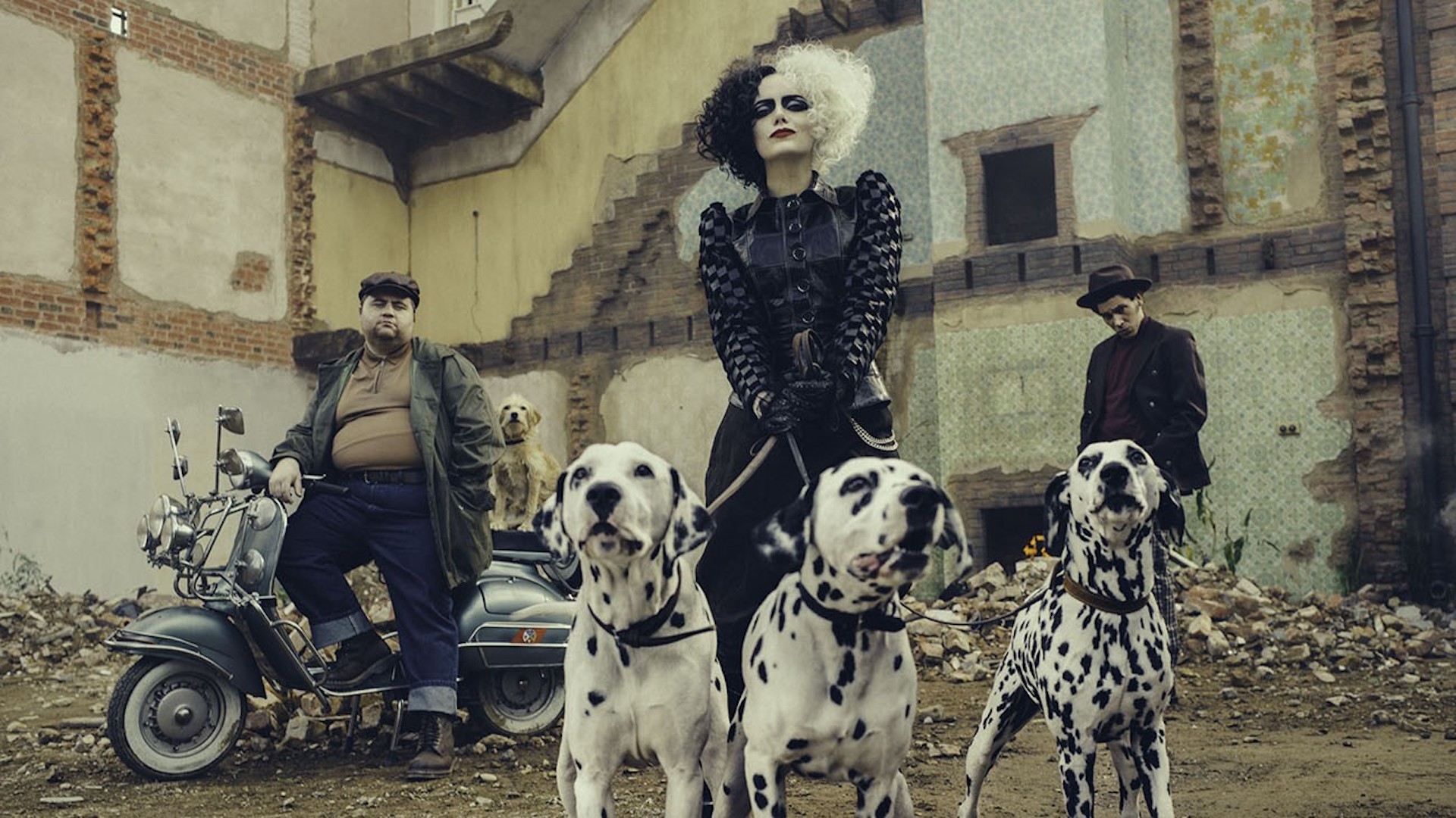 Estos son los looks de la película Cruella: imágenes y video