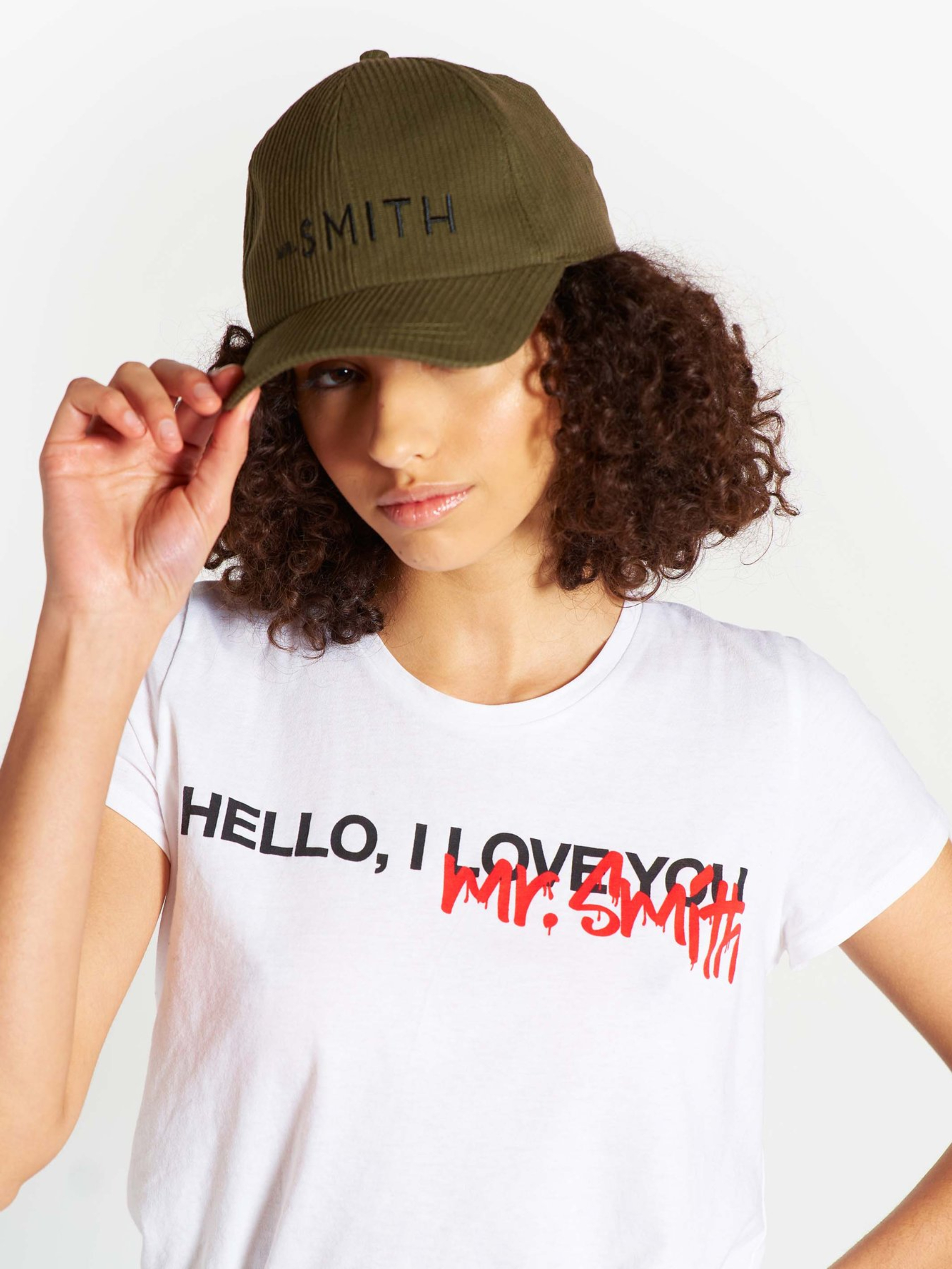 "Mr. Smith": la nueva colección 2021 de Jackie Smith