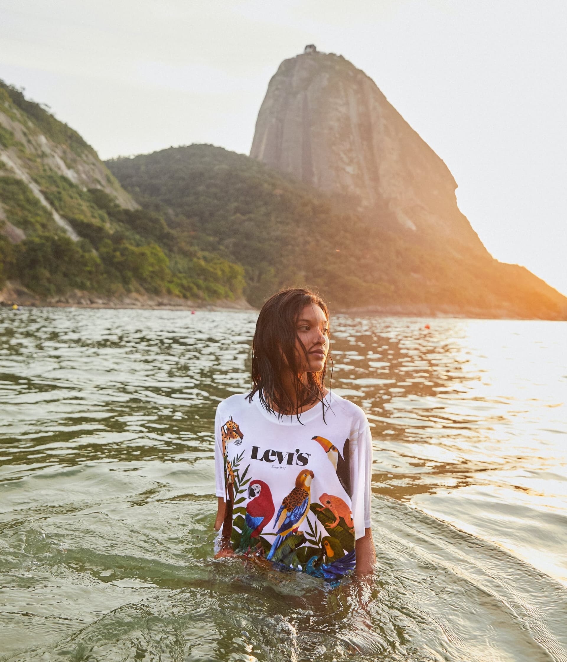 Levi´s lanzó una colección de prendas con la firma de Brasil Farm Rio