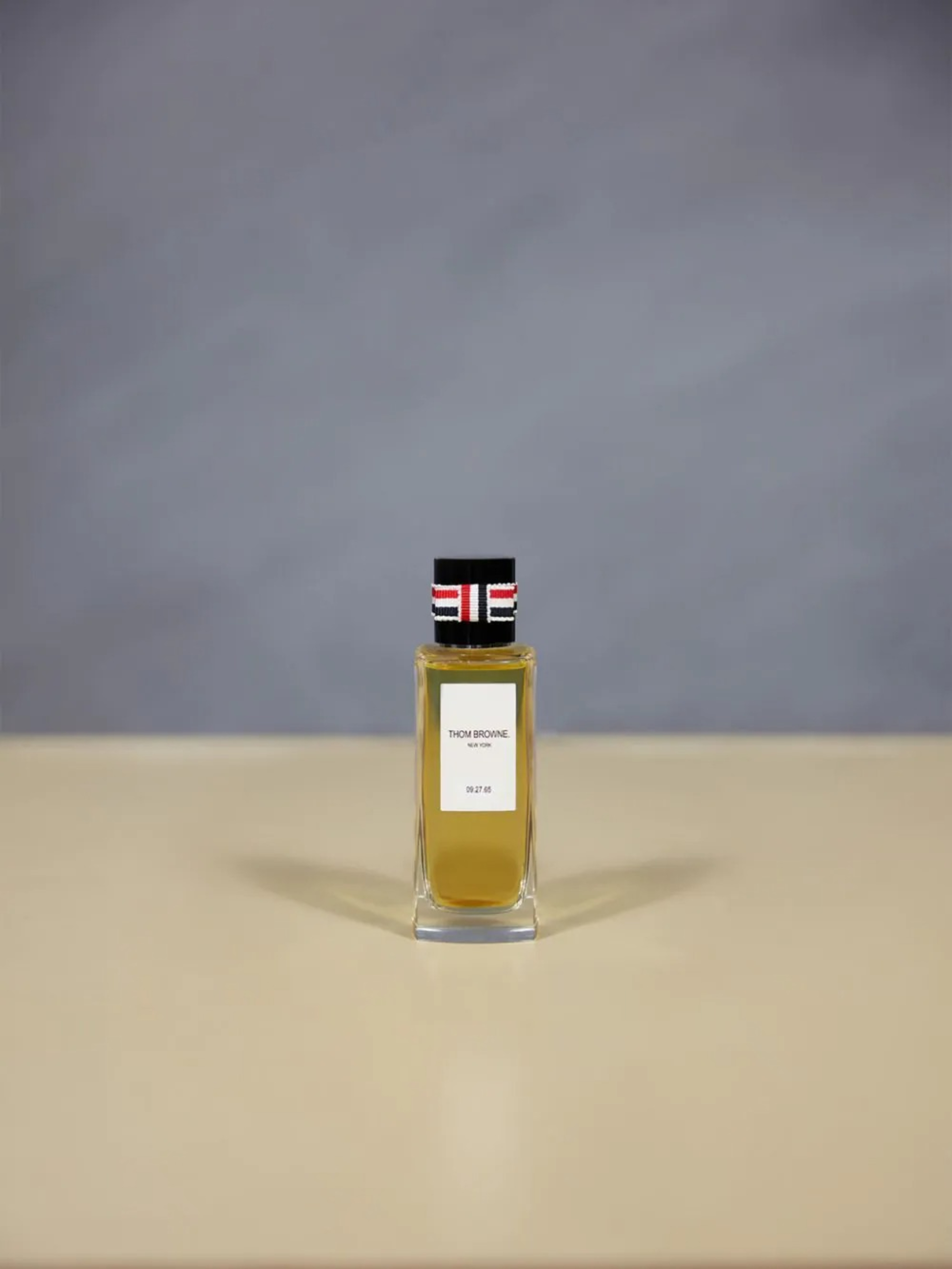 Thom Browne lanzó su línea de perfume inspiradas en cócteles y flores