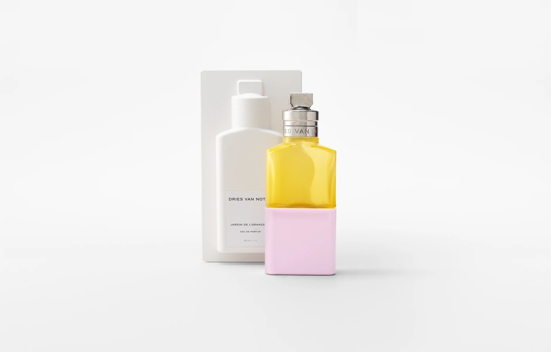 Dries Van Noten lanzó una línea exclusiva de perfumes — Muy Cosmopolitas
