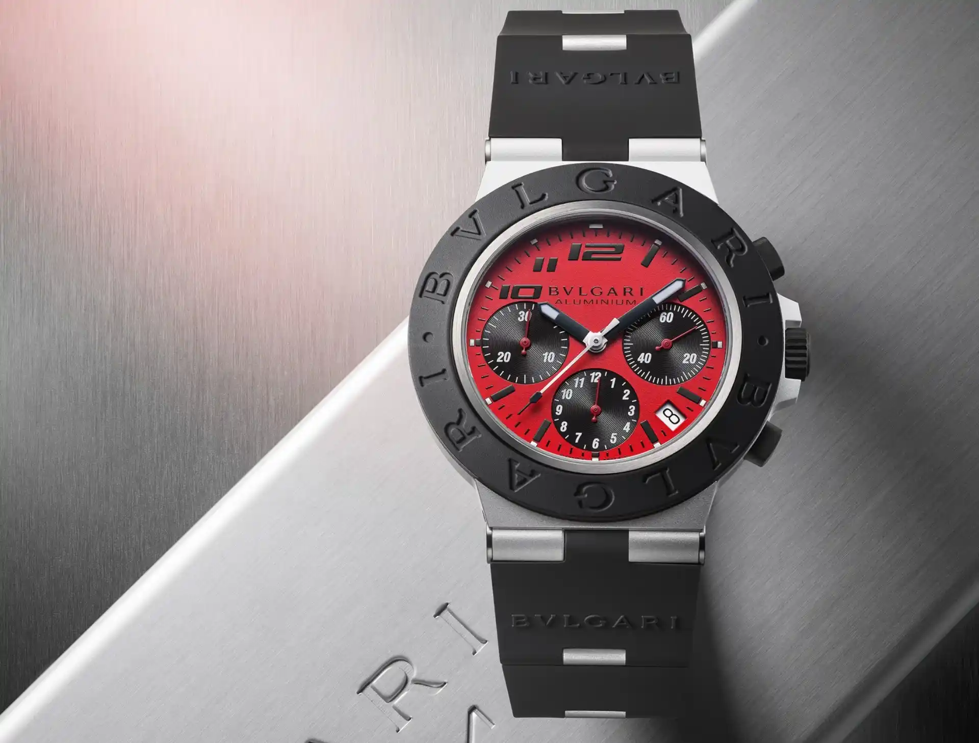Bulgari Aluminium Chronograph Ducati: cómo es el nuevo reloj colaboración