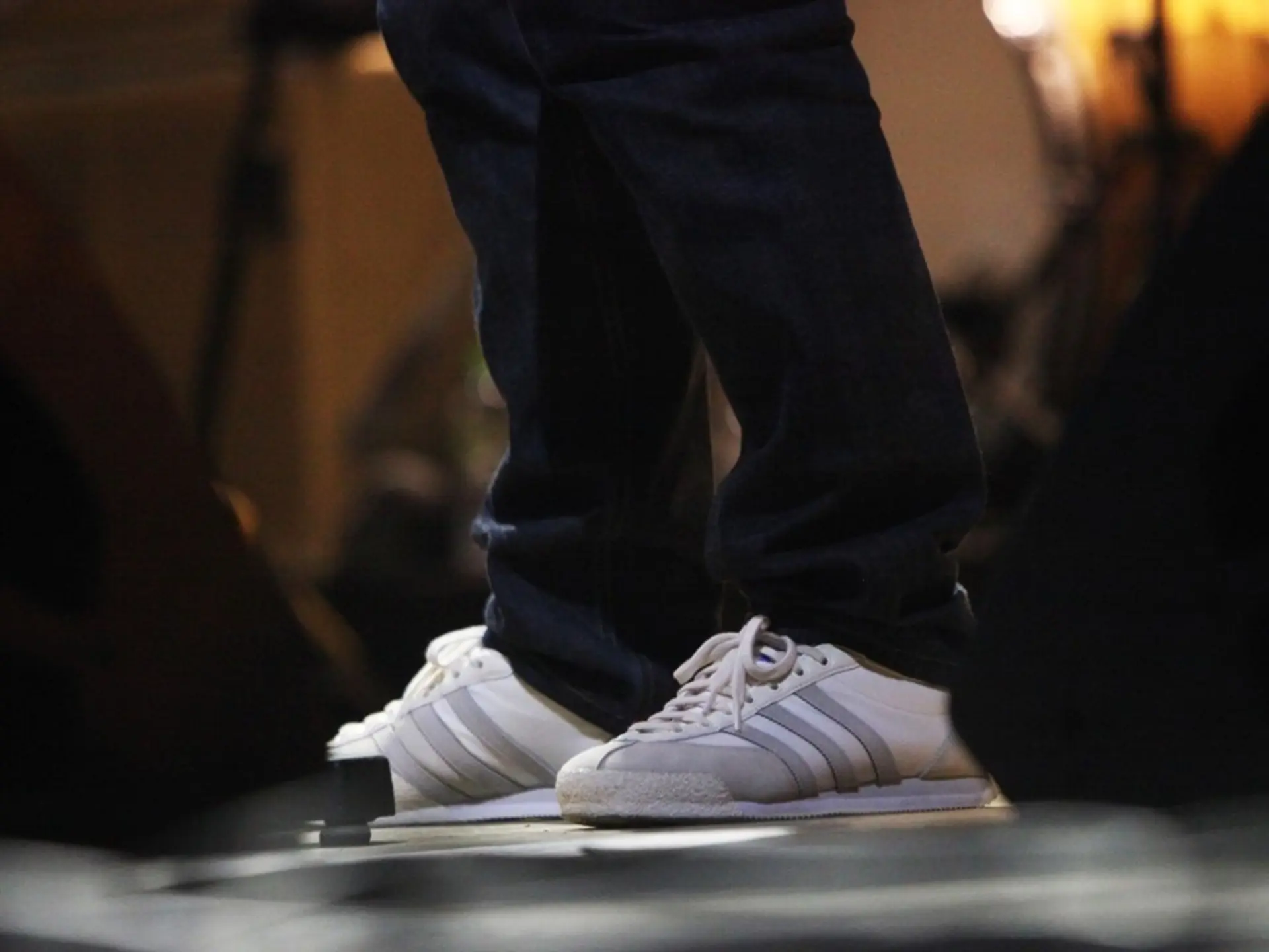 Adidas lanzará un par de zapatillas junto a Liam Gallagher