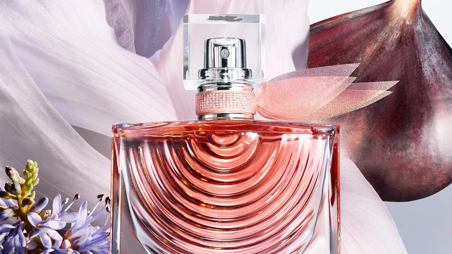 5 perfumes intensos y duraderos para mujeres en 2024