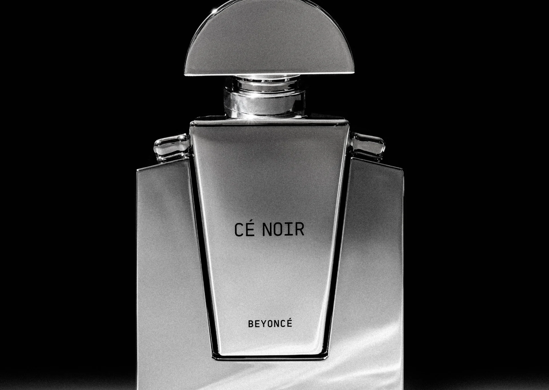 ¿Cómo es Cé Noir, el nuevo perfume de Beyoncé?
