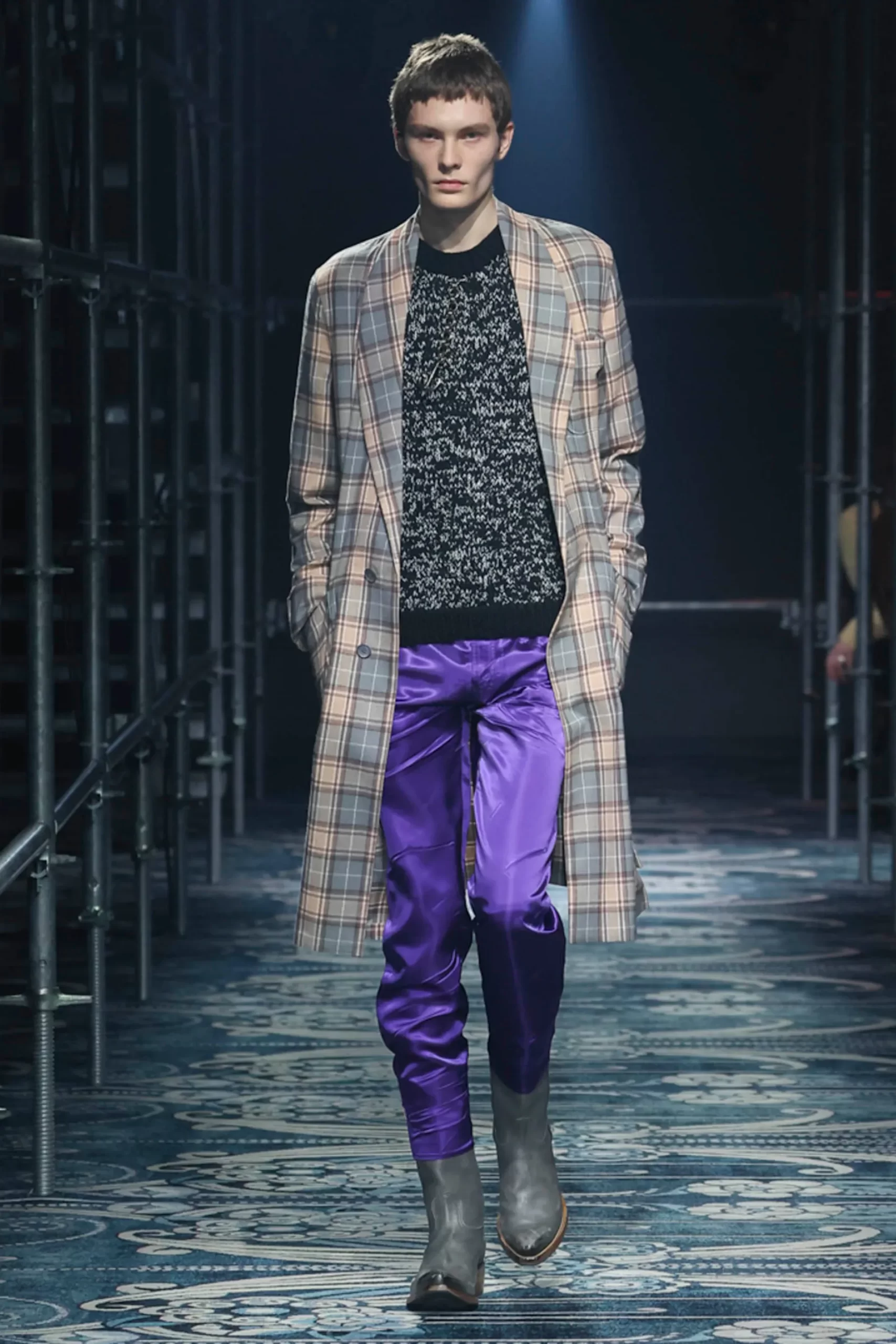 Milan Fashion Week: Prada presentó su colección invierno 2025 para hombres