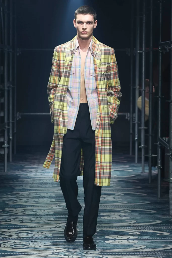 Milan Fashion Week: Prada presentó su colección invierno 2025 para hombres