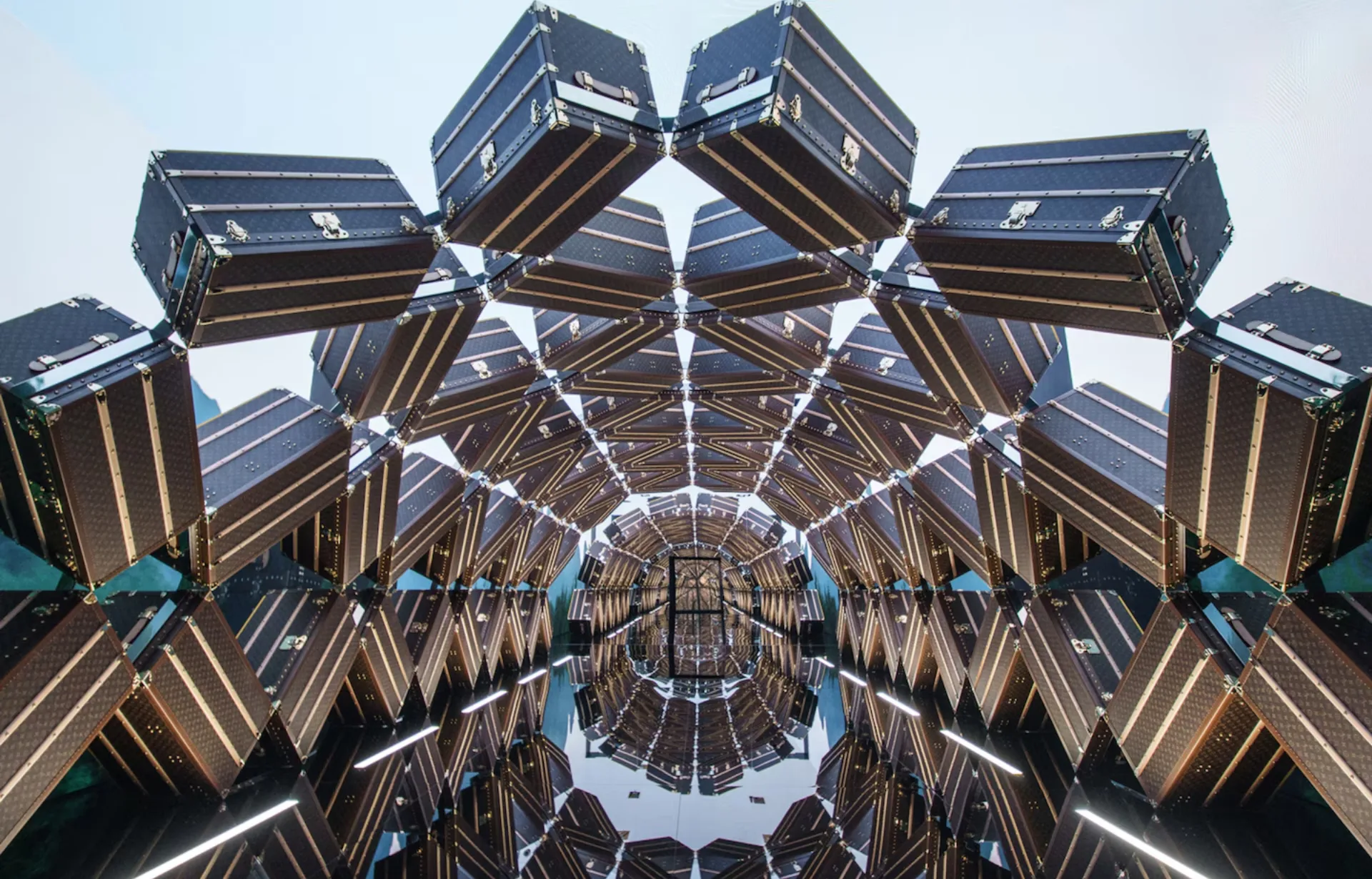 Así es The Louis, la tienda de Louis Vuitton en Shanghai con forma de barco